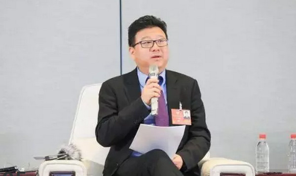配圖8 丁磊兩會提議創(chuàng)新智慧教育方式保護未成年上網(wǎng)環(huán)境.jpg
